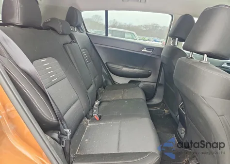 2021 Kia Sportage Lx z USA, uszkodzony, nr VIN KNDPM3AC6M7861287